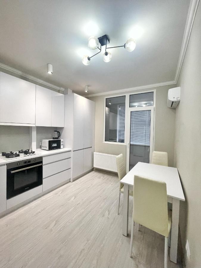 Beautiful Apartment In Chisináu Exterior foto