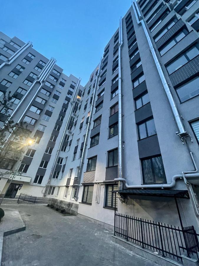 Beautiful Apartment In Chisináu Exterior foto